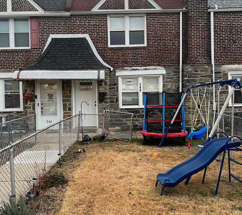 1st image of 744 Ashland Ave