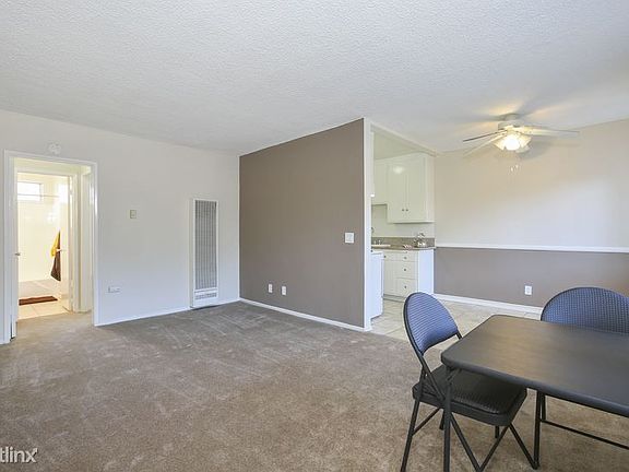 002-photo-living-room-7907177