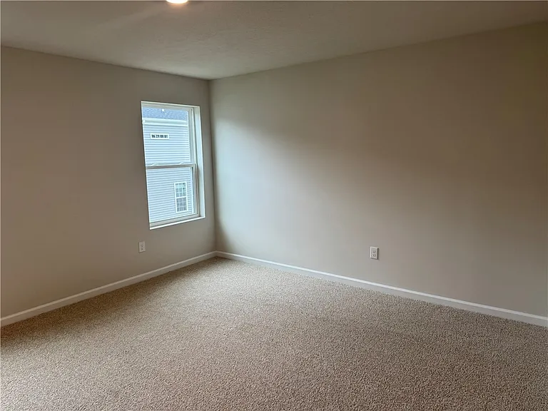 315 Alliance Dr — Photo 25