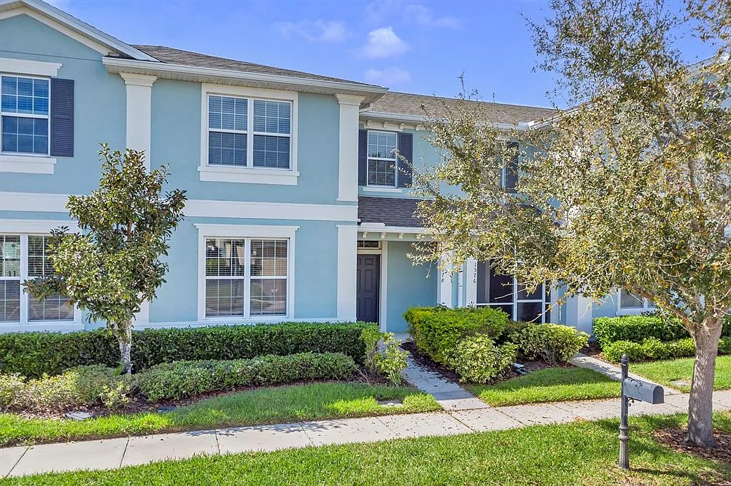 3 bed, 2.5 bath, 1910 sqft, $2,150 — Photo 1