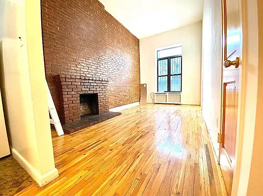 Rented by Oxford Property Group | media 4