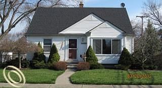 1st image of 21835 Maxine St