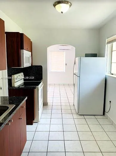 Building Photo - 774 NE 86th St #2