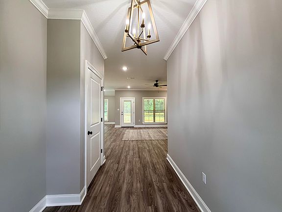 4th image of 68 Meadow Breeze Rd