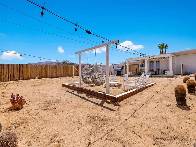 5749 Halsey Ave — Photo 37