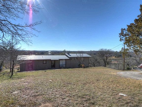 2nd image of 873 Sandy Mountain Dr