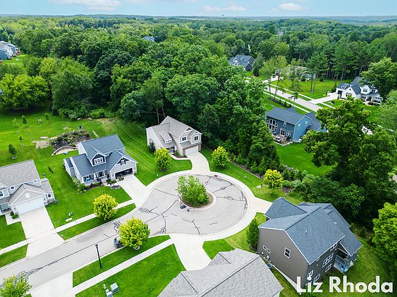 4th image of 674 Orchard Dr NE