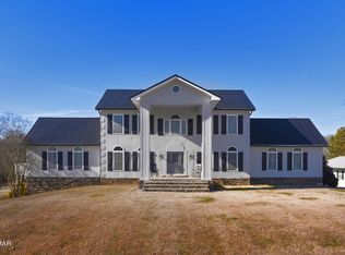 740 Pollard Rd, Kodak, TN 37764