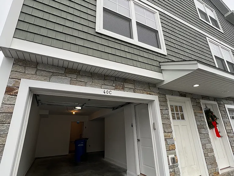 40 Gulf St #20C — Photo 1