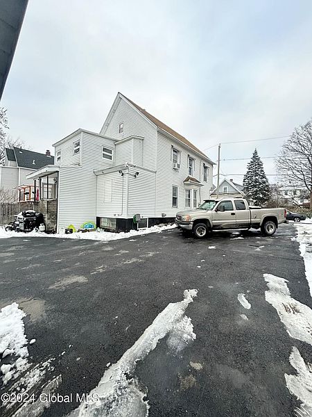 5th image of 12 Harvard Street