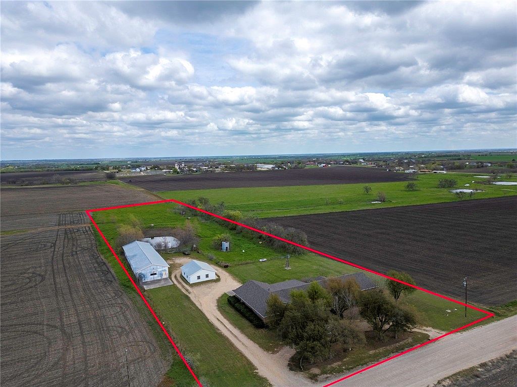 226 County Road 379, Lott, TX 76656 MLS 222338 Zillow