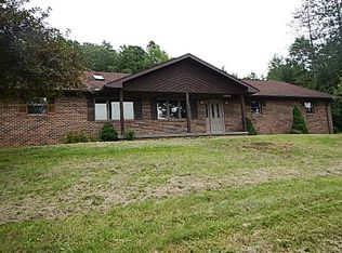 7482 Purity Rd, Saint Louisville, OH 43071