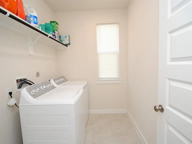 7143 Clearwater Cove Dr — Photo 20