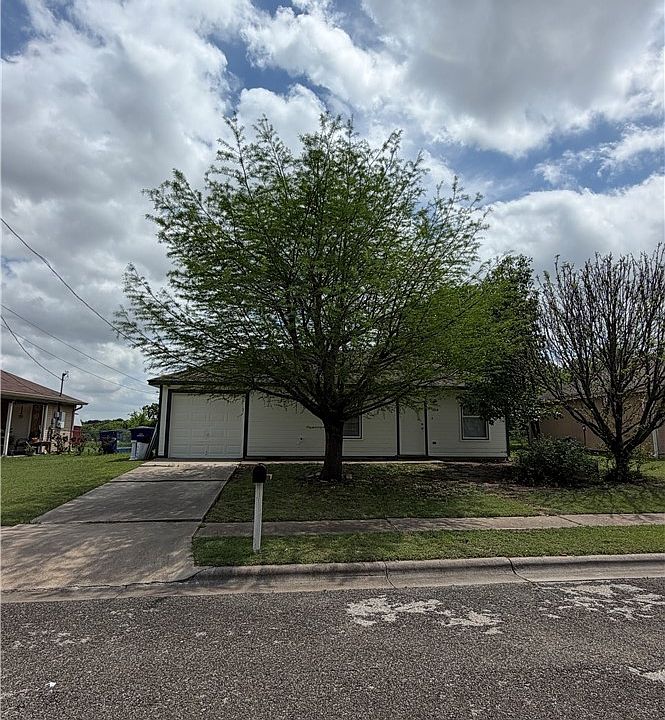 1st image of 1014 Couples St