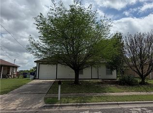 1014 Couples St, Copperas Cove, TX 76522