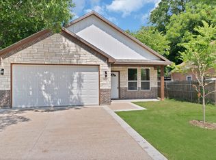 1112 Trinity St, Cleburne, TX 76031