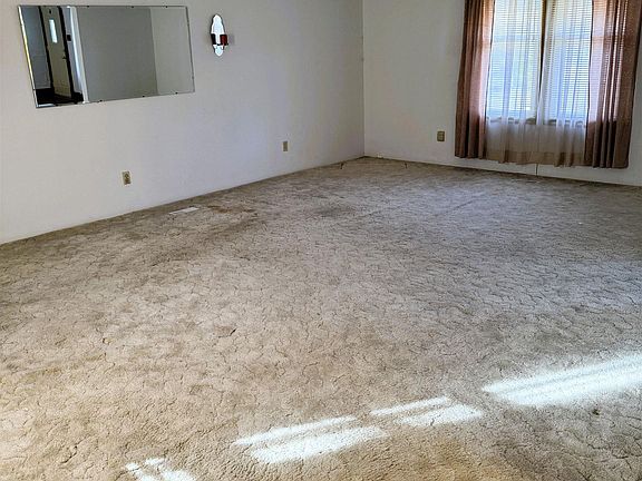 4th image of 523 N Pearl St