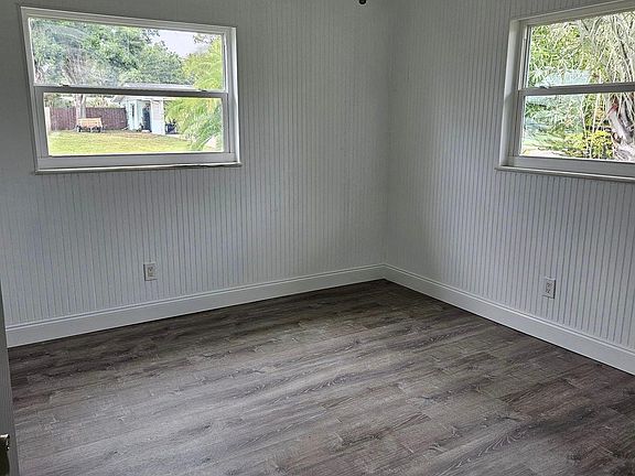 4th image of 730 15th Ave