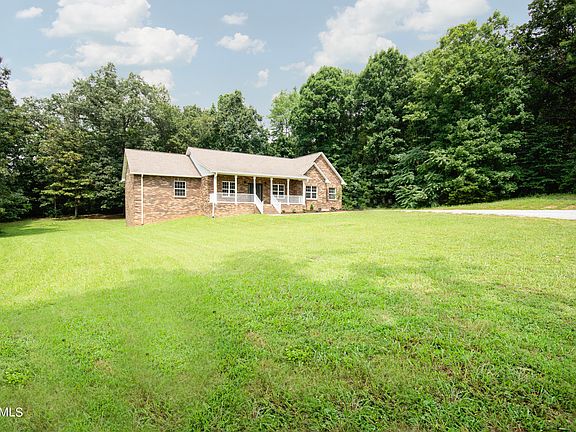 2nd image of 2142 Cusick Cir
