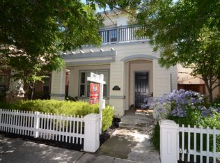525 Minton Ln, Mountain View, CA 94041
