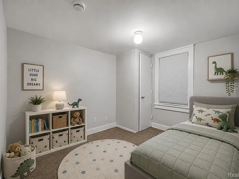 1301 E Muir Ave — Photo 23