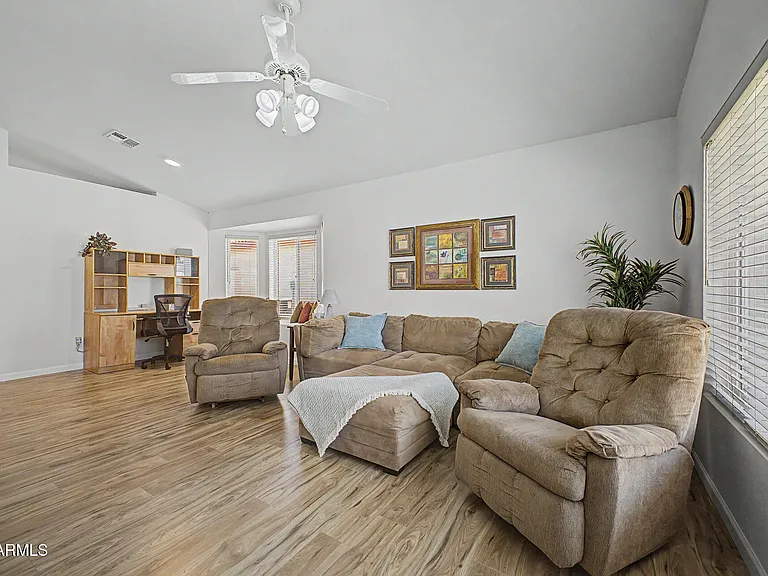 1120 N Val Vista Dr #95 — Photo 14