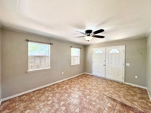 5th image of 4254 Lancaster Dr