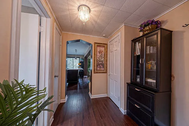 632 Highview Rd — Photo 9
