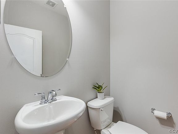 4th image of 419 Diamond Creek Dr