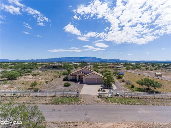 9407 S SPRINGTAIL Drive, Hereford, AZ 85615