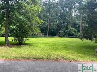 643 Island Dr, Midway, GA 31320