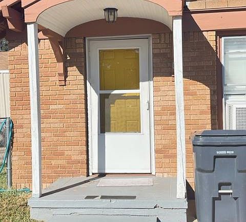 2nd image of 1912 S Hayden St #B