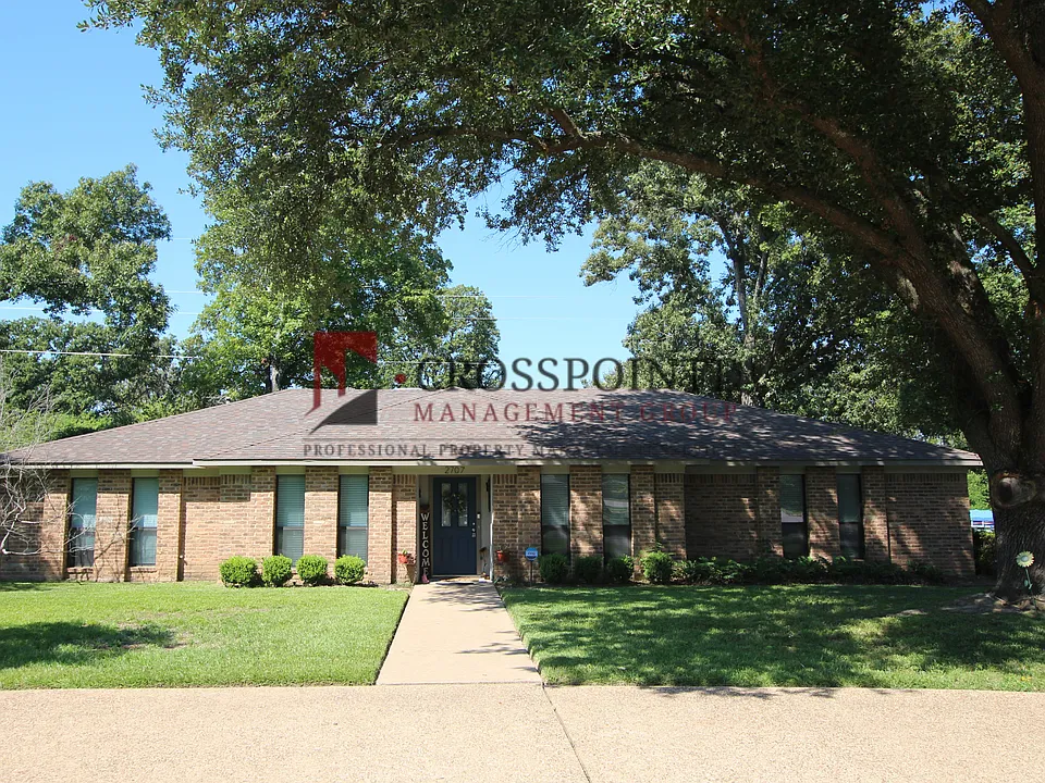 2707 Patriot Dr