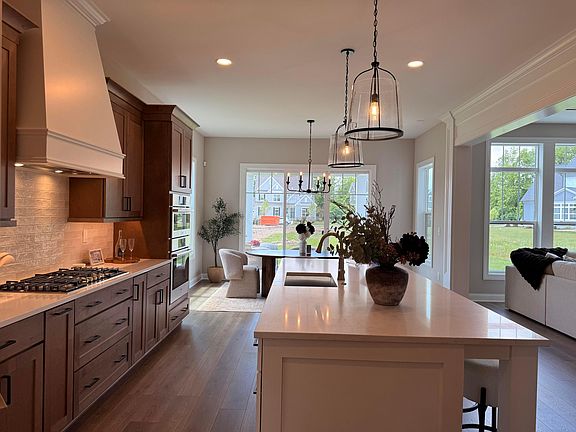 4th image of 11407 Gold Finch Dr