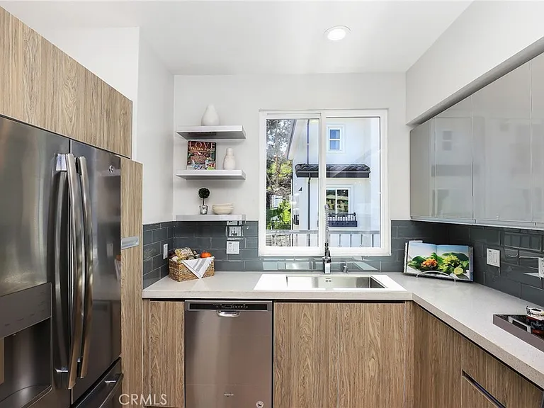 9 Turnberry Ln — Photo 16