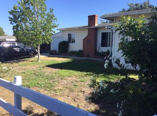 856 Crest View Rd, Vista, CA 92081