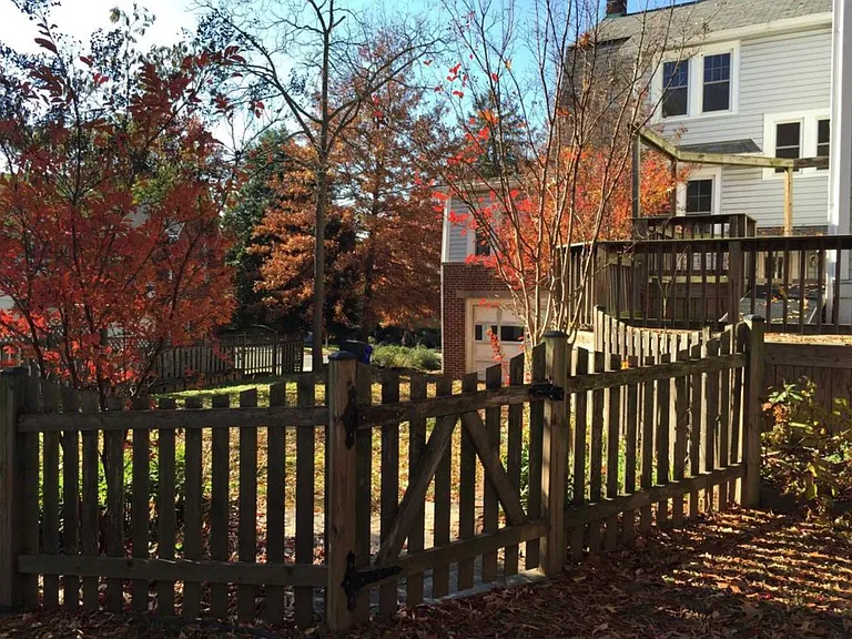 119 N Fillmore St — Photo 28
