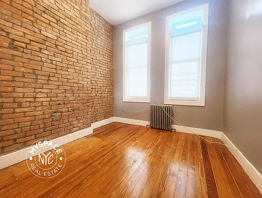 Rented by MySpaceNYC | media 6