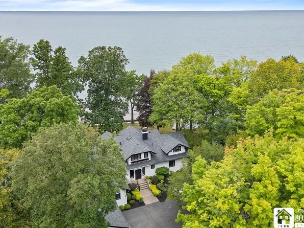 5160 W Lake Rd, Dunkirk, NY 14048