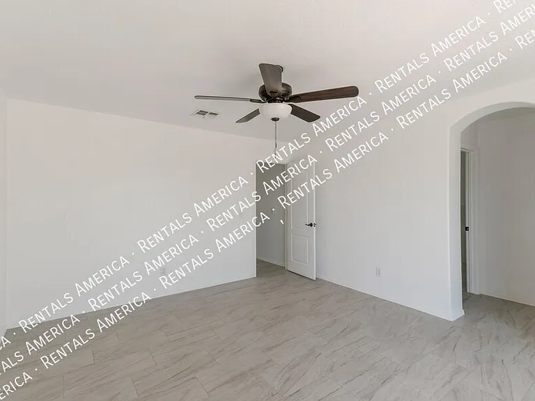 5573 W Dove Of Peace Dr — Photo 17