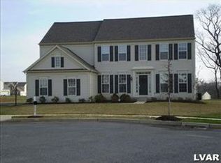 2039 Worthington Ct, Macungie, PA 18062