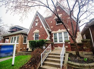 5649 N Sacramento Ave, Chicago, IL 60659
