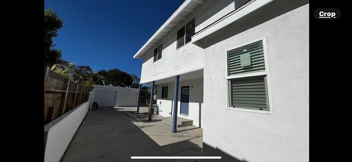 Building Photo - 10305 Rosewood Ave #B