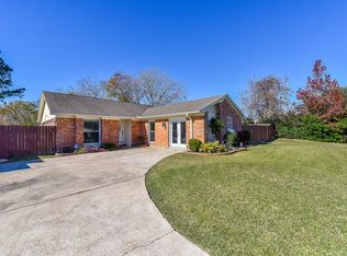 201 Bayridge Dr, League City, TX 77573