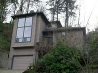 822 SW Terwilliger Pl, Portland, OR 97239