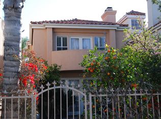304 Huntington St, Huntington Beach, CA 92648