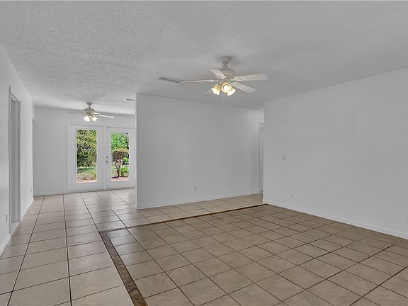 4th image of 2046 54th Ave