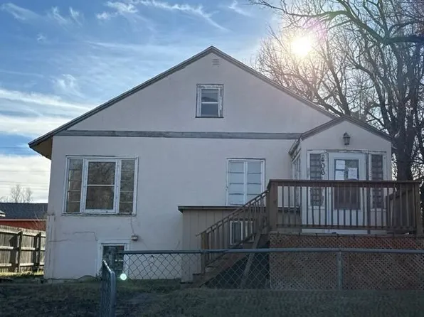 406 C St W, Poplar, MT 59255