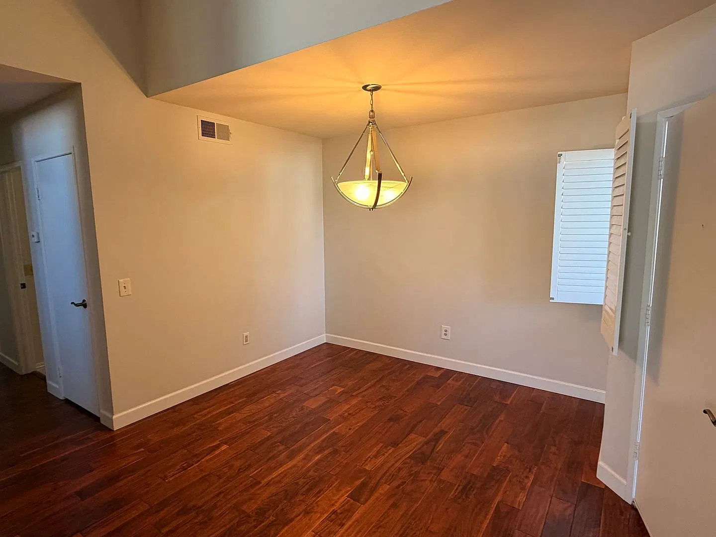 1 bedroom Mission Oaks (Camarillo) near shopping and parks — Photo 4
