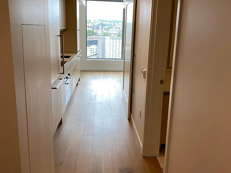 1808 Minor Ave #2010 — Photo 13